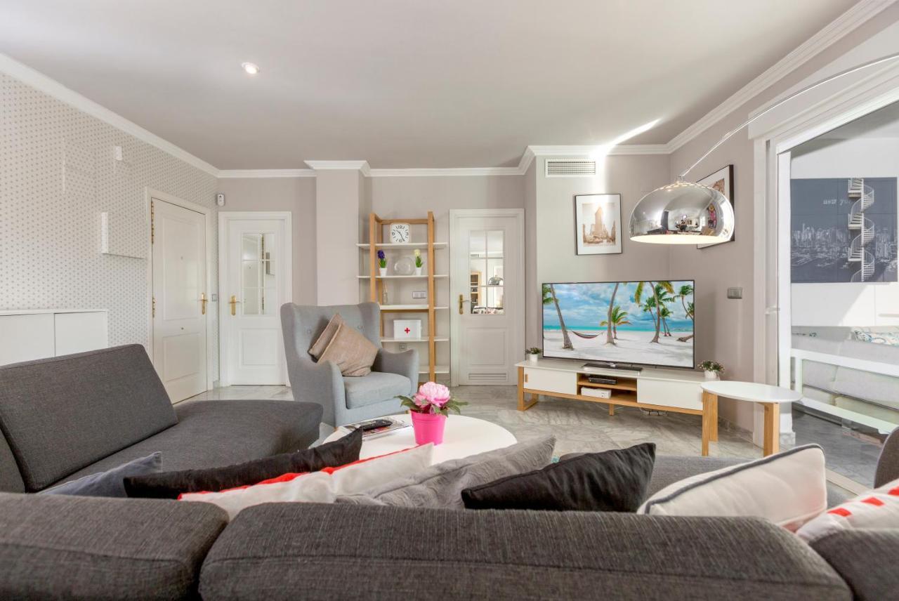 4 Bedroom Apartment In Puerto Banus 150 Meters From The Beach Marbella Exterior foto